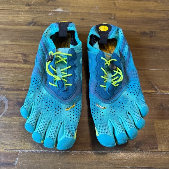 Vibram FiveFingers V-Run Blue and Yellow Shoes - Picture 3 of 10